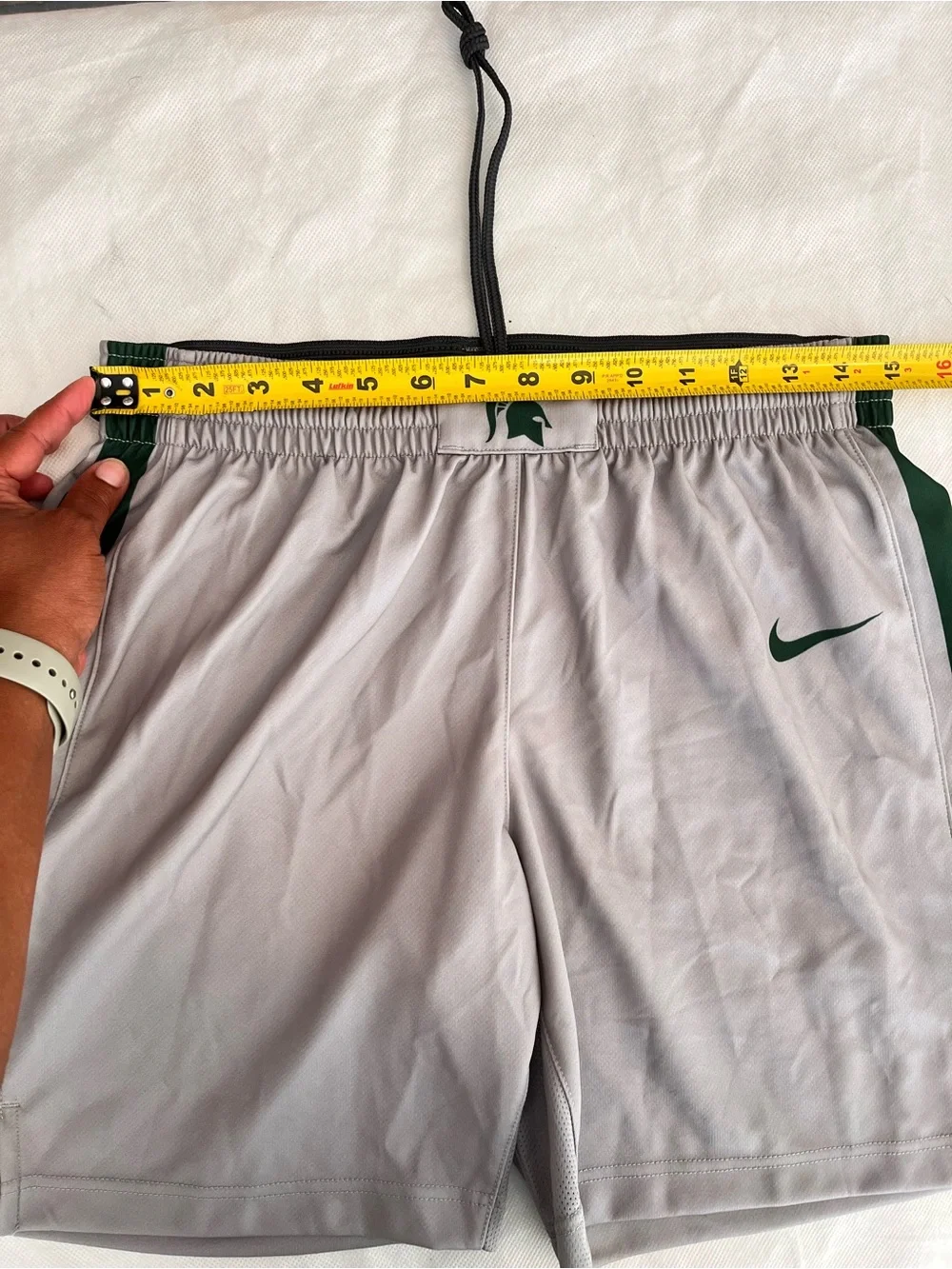 Women’s Nike Gray and Dark Green Spartans Basketball Jersey & Shorts Set Size M